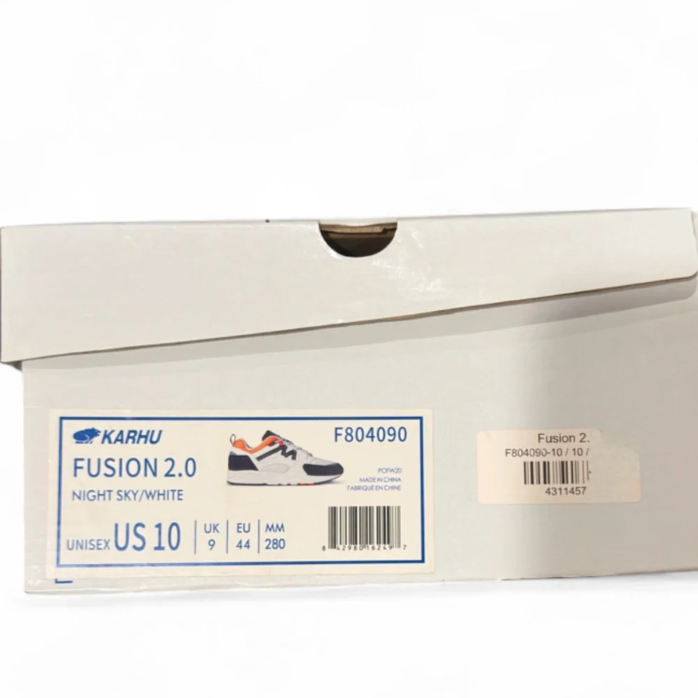 Karhu 2.0 Unisex Sneakers Size US Men’s 10/ EU 44 (NWT)
